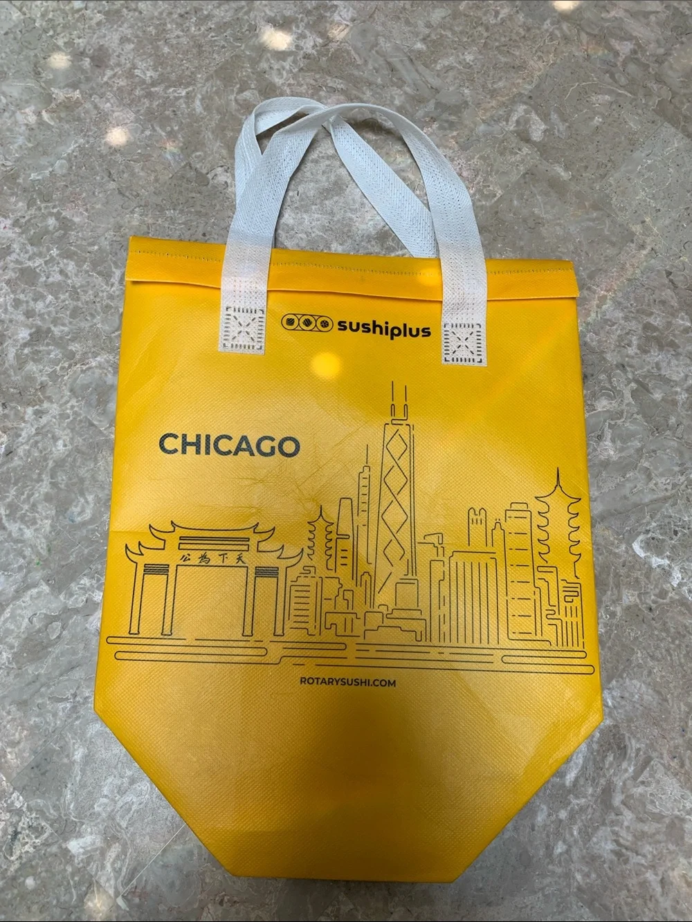 The Unbranded Brand sushiplus yellow